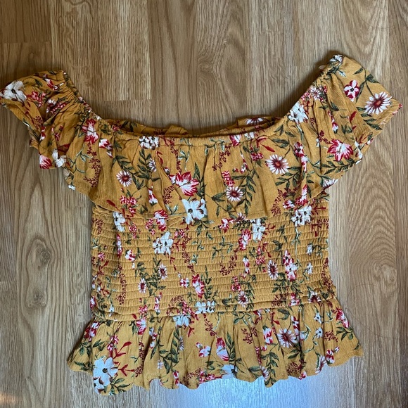 Off-the-shoulder top - Picture 1 of 3